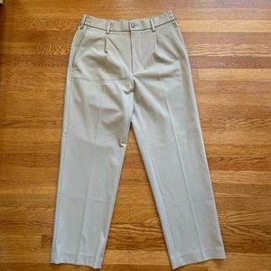 Men’s Uniqlo beige pleated trousers